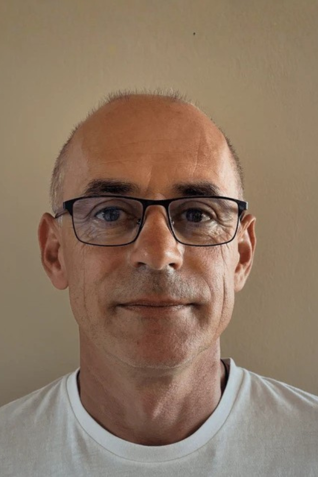 Cservenák Róbert portréja